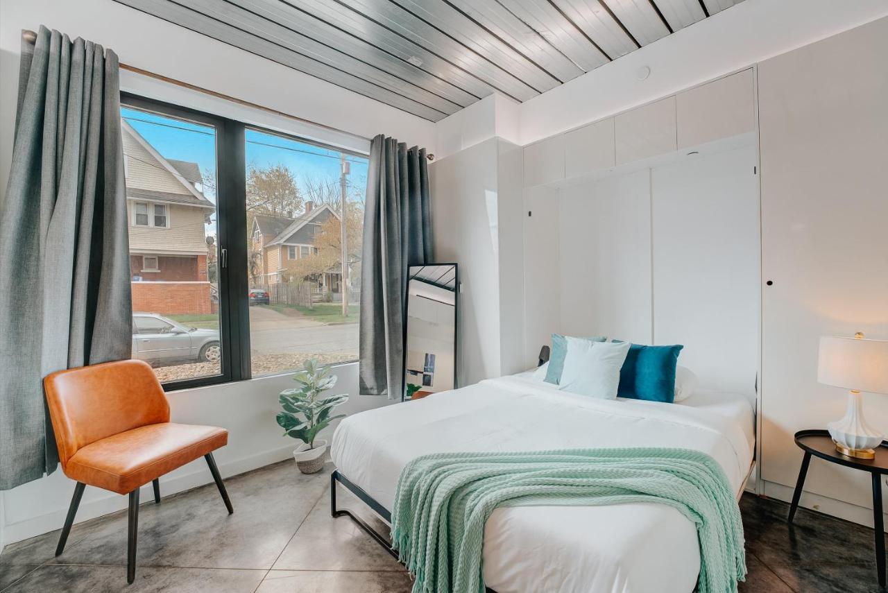 Frontdesk Mikros On Ashbury Micro Apts Cleveland Rum bild